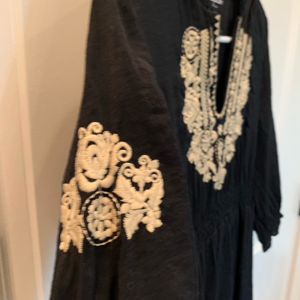 Tunic - Picture 3 of 4